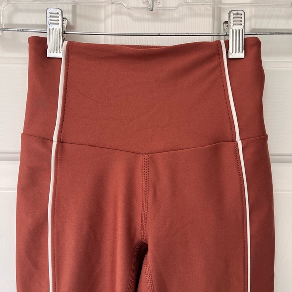YPB by Abercrombie Rust Leggings XXS Short - Picture 3 of 15